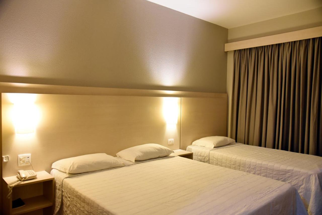 Golden Blue Hotel Лондріна Екстер'єр фото