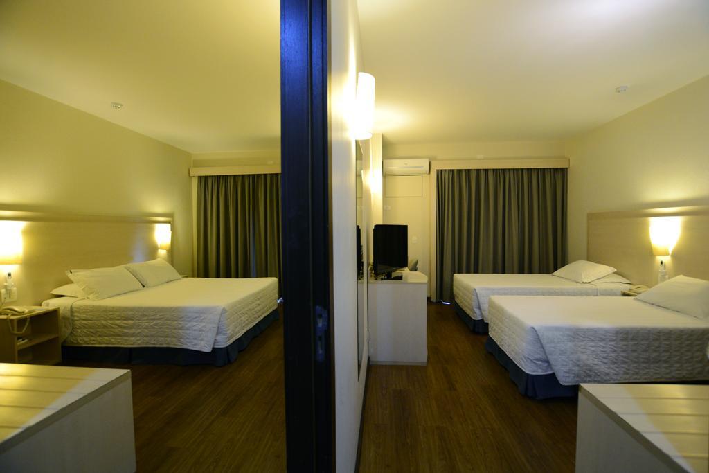 Golden Blue Hotel Лондріна Екстер'єр фото