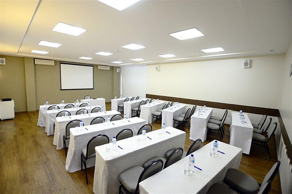 Golden Blue Hotel Лондріна Екстер'єр фото