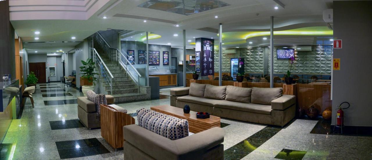 Golden Blue Hotel Лондріна Екстер'єр фото